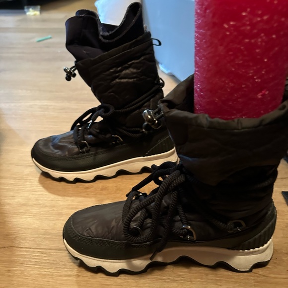 Sorel Kinetic Boots - Picture 4 of 8